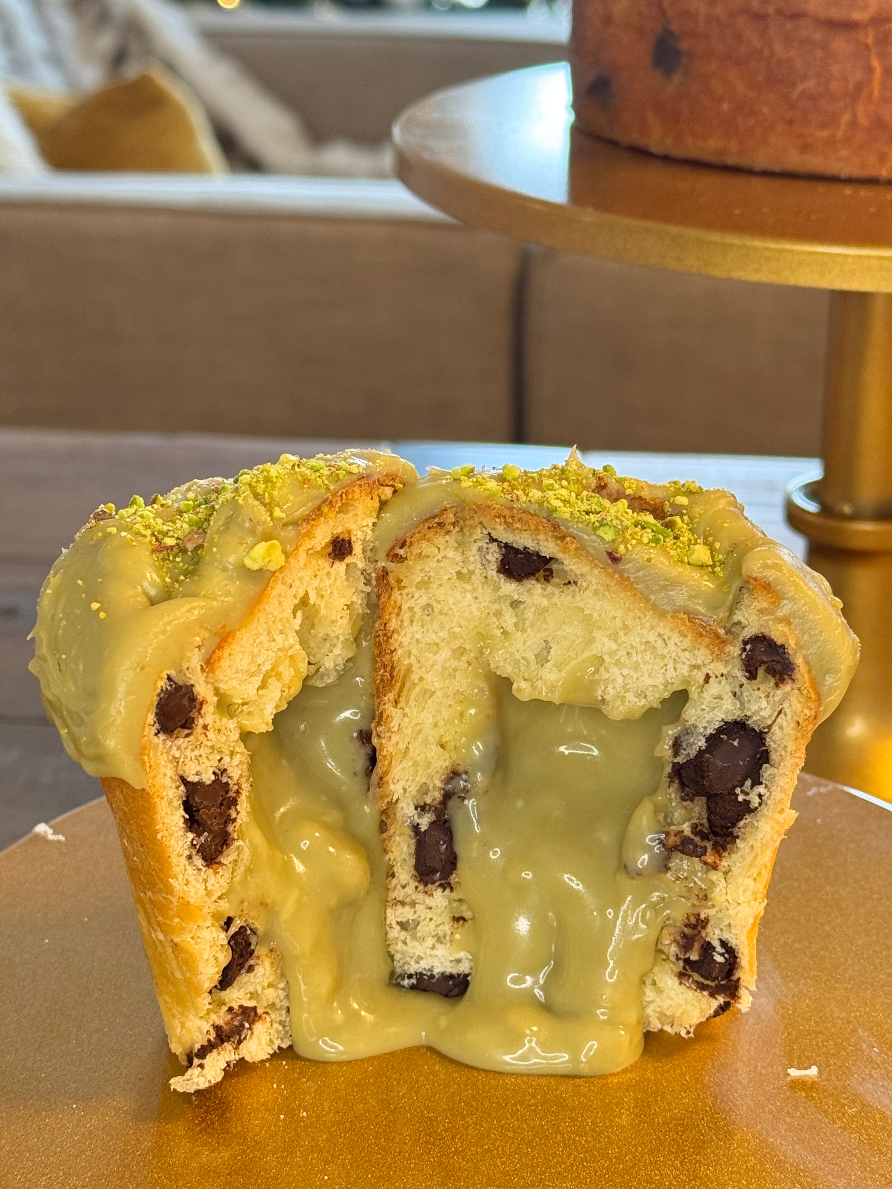 Panettone pistachio